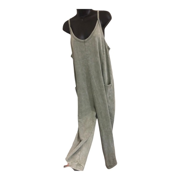 Sincerely Jules v-neck sage green slouchy relaxed fit jumper jumpsuit size large - Picture 1 of 13